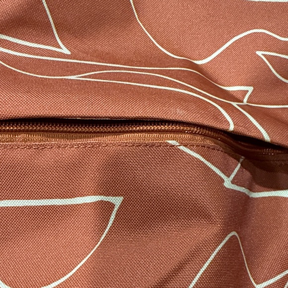 Patagonia Burnt Orange Backpack with Cream Abstract Lines 18x15 - Picture 3 of 10